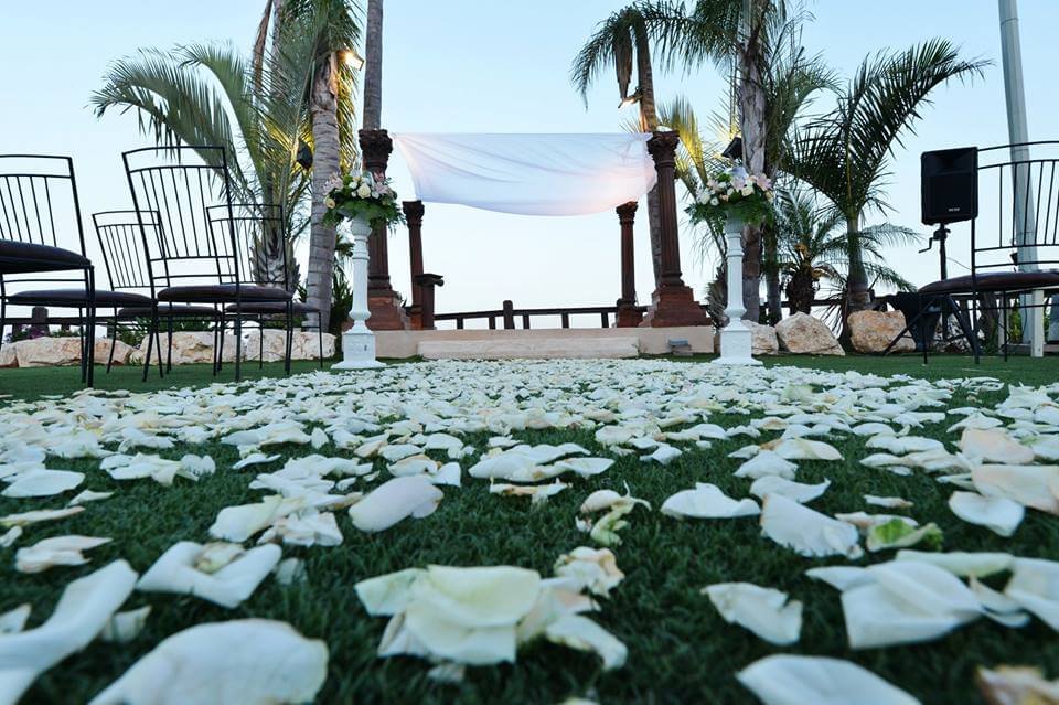 אגדת דשא - אולם אירועים בשרון